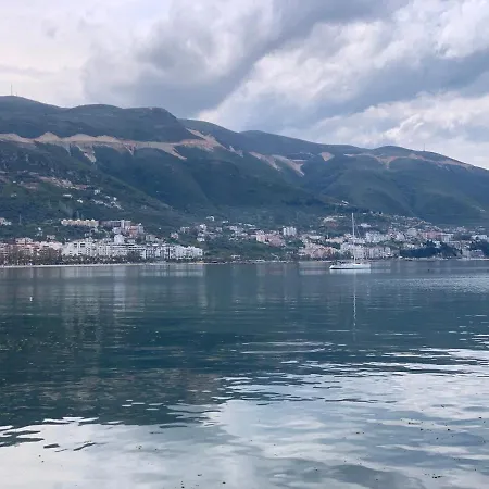 Garzoniere Grisi, Lungomare *