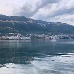 Garzoniere Grisi, Lungomare *